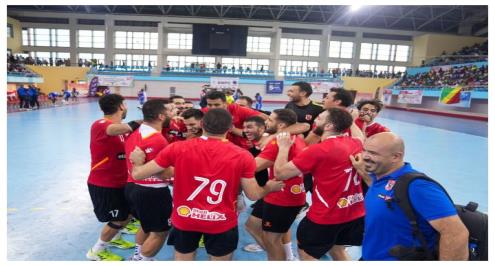 بداية لموسم تاريخي ووعد للجمهور.. نجوم يد الأهلي يحتفلون ببطولة أفريقيا (فيديو)